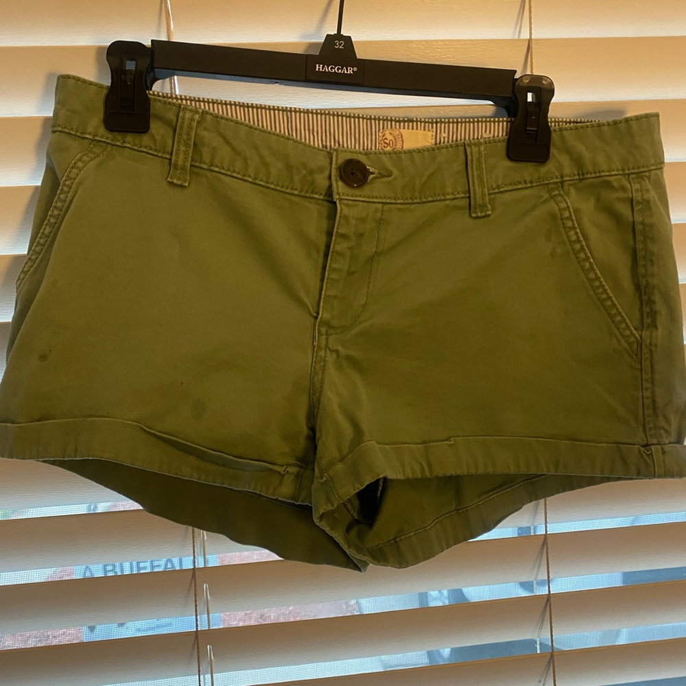 So, women’s shorts- 11 *like new*